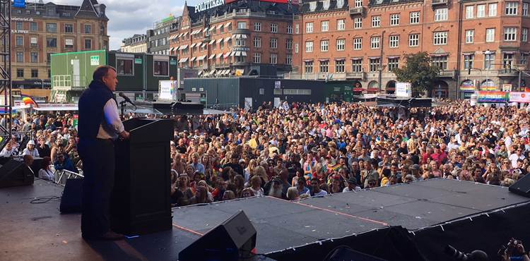 Statsministeren taler ved Copenhagen Pride 2018 på Rådhuspladsen