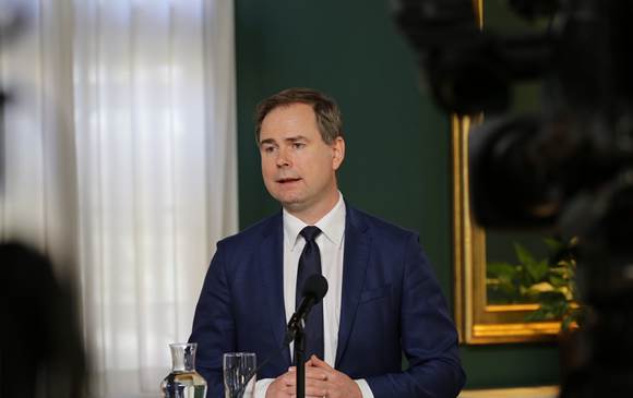 Finansminister Nicolai Wammen holder pressemøde