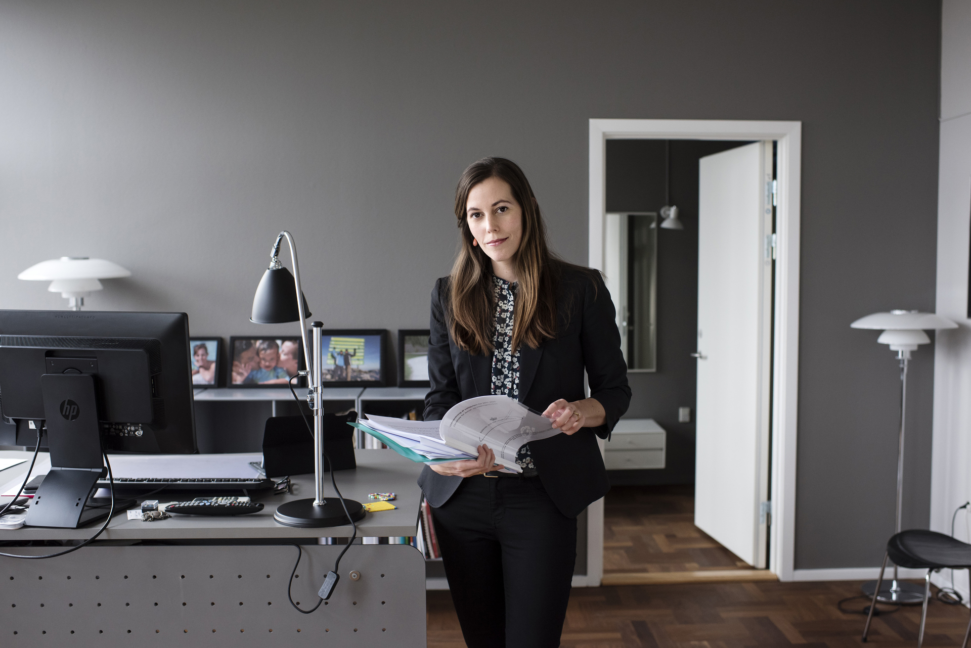 Portræt af Mai Mercado på hendes kontor