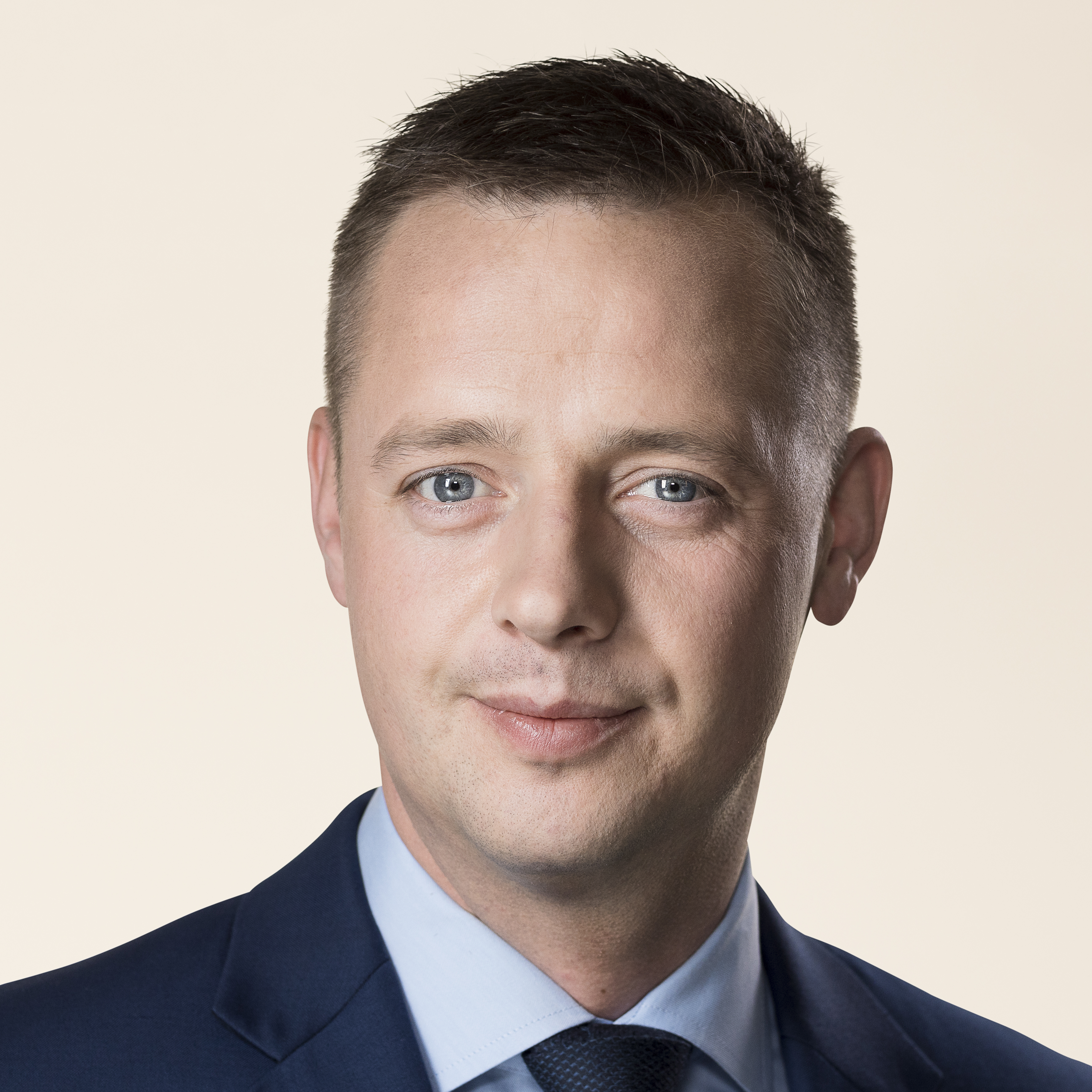 Portræt af transportminister Thomas Danielsen