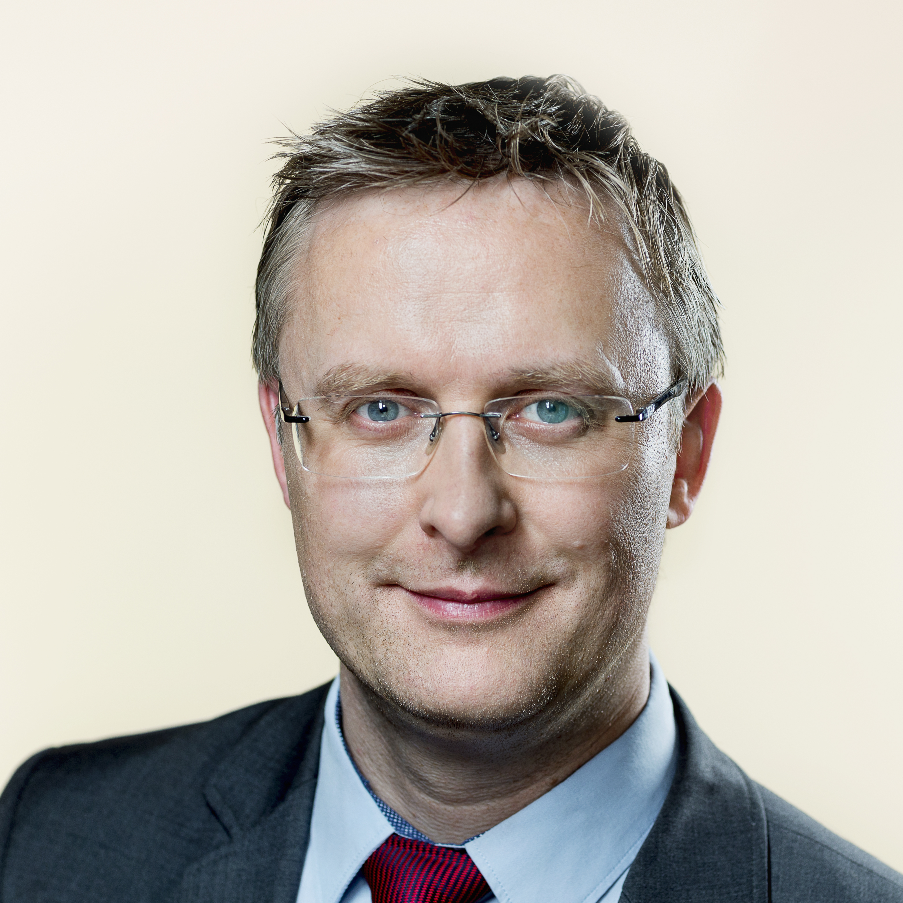 Portræt af minister for fødevarer, landbrug og fiskeri Jacob Jensen